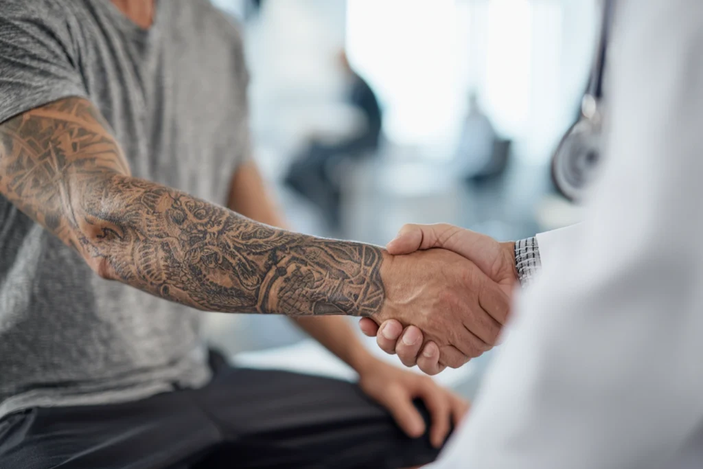 How Long Does a Tattoo Take to Heal? A Medical Guide to Skin Recovery and Realistic Healing Time